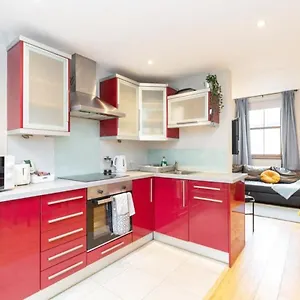 https://central-location-2-bedroom-2-bathroom-fast-wifi.dublin-hotelsweb.com