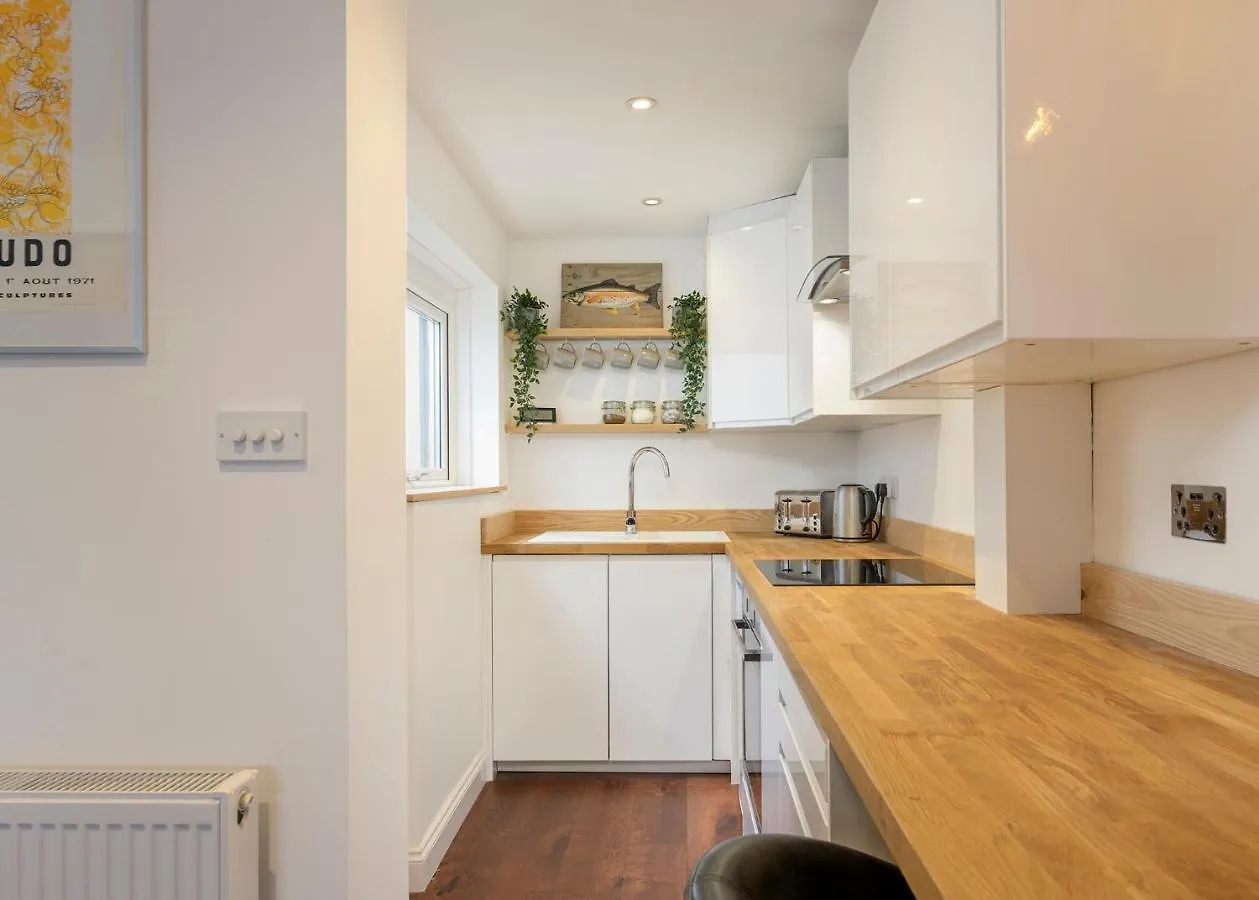 Stylish Upper Gardner Street - With Free Parking Villa Brighton 0*,