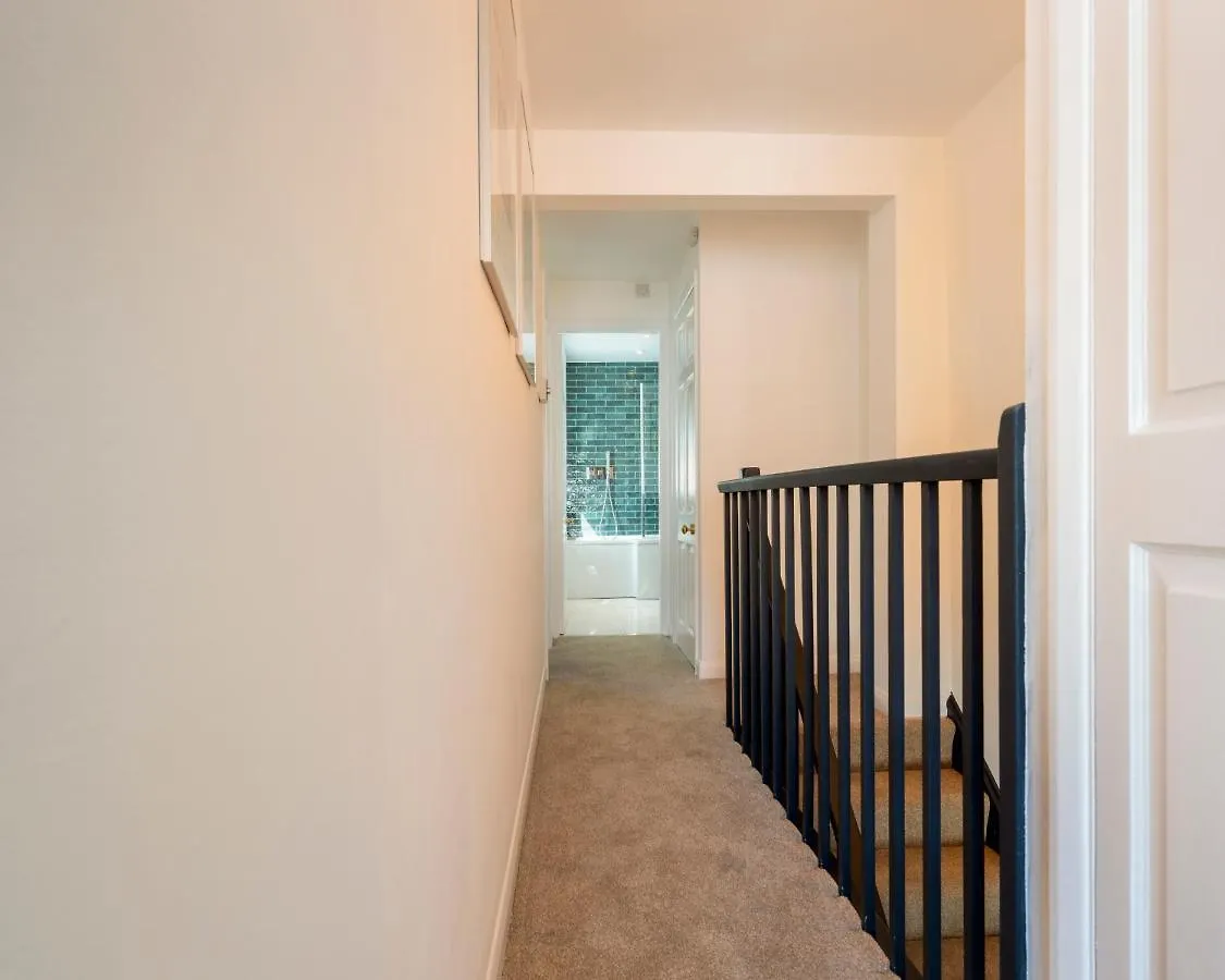 Stylish Upper Gardner Street - With Free Parking Villa Brighton